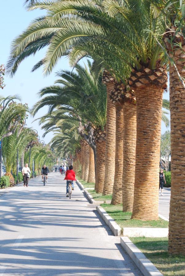 Ostello La Stazione Alba Adriatica Exterior foto